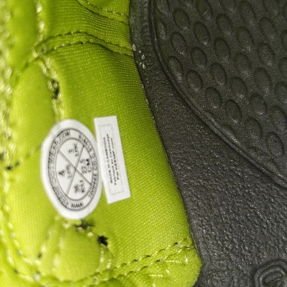 Keen youth Waterproof Hiking Sandals - Picture 5 of 8